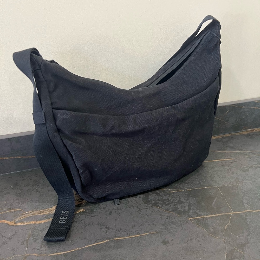 BEIS Carryall Crossbody in Black - Picture 6 of 7